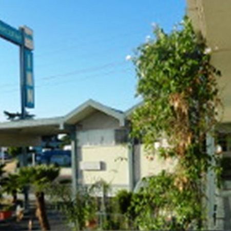Antioch Executive Inn Εξωτερικό φωτογραφία