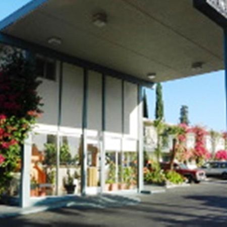 Antioch Executive Inn Εξωτερικό φωτογραφία