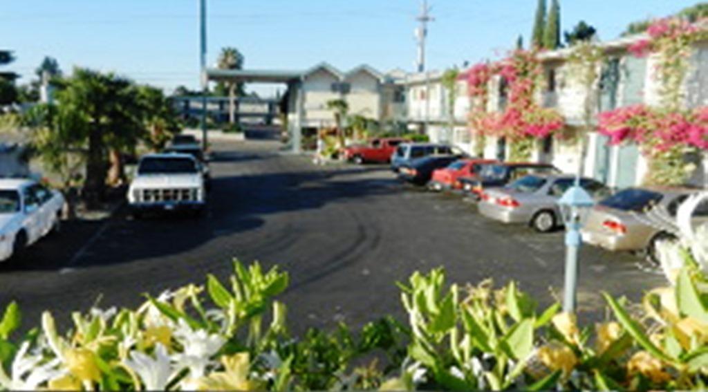 Antioch Executive Inn Εξωτερικό φωτογραφία